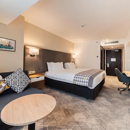 - Times, An Ihg