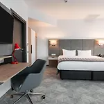 - Times By Ihg Hotel Bucareste