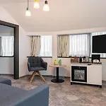 - Times By Ihg 4* Bucareste