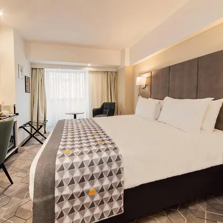 - Times By Ihg 4* Bucharest