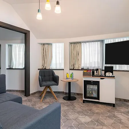 Hotel - Times, An Ihg
