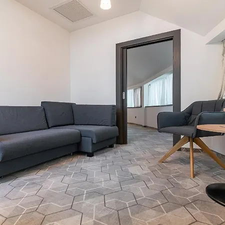 - Times By Ihg ブカレスト