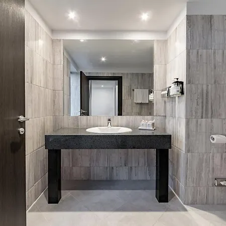 Hotel - Times, An Ihg 4*