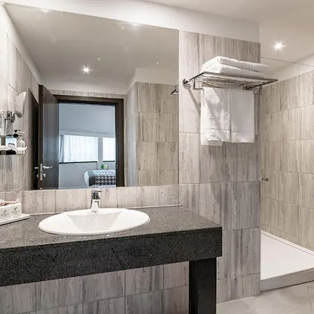 - Times By Ihg 4*