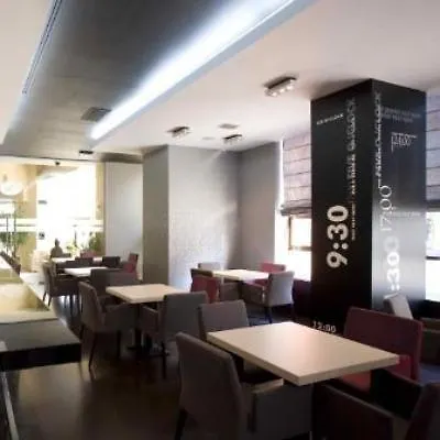 - Times By Ihg מלון