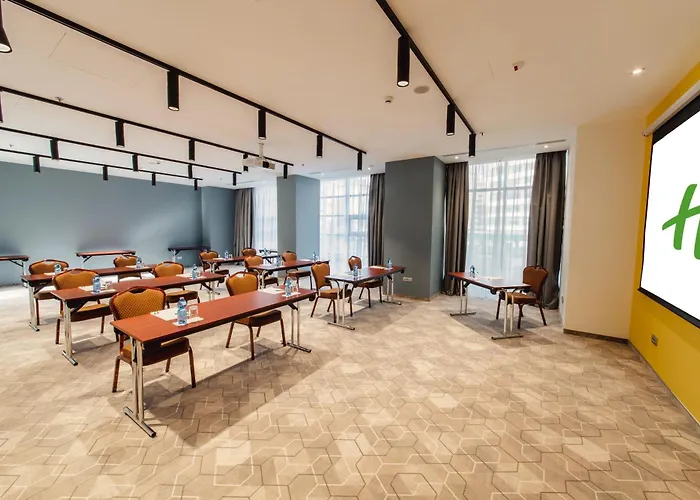 - Times By Ihg Otel Bükreş