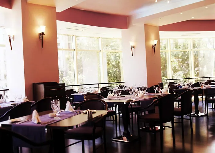 - Times By Ihg Otel Bükreş